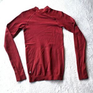 Lululemon Keep The Heat XS Thermal Long Sleeve Top in Savannah Burgundy